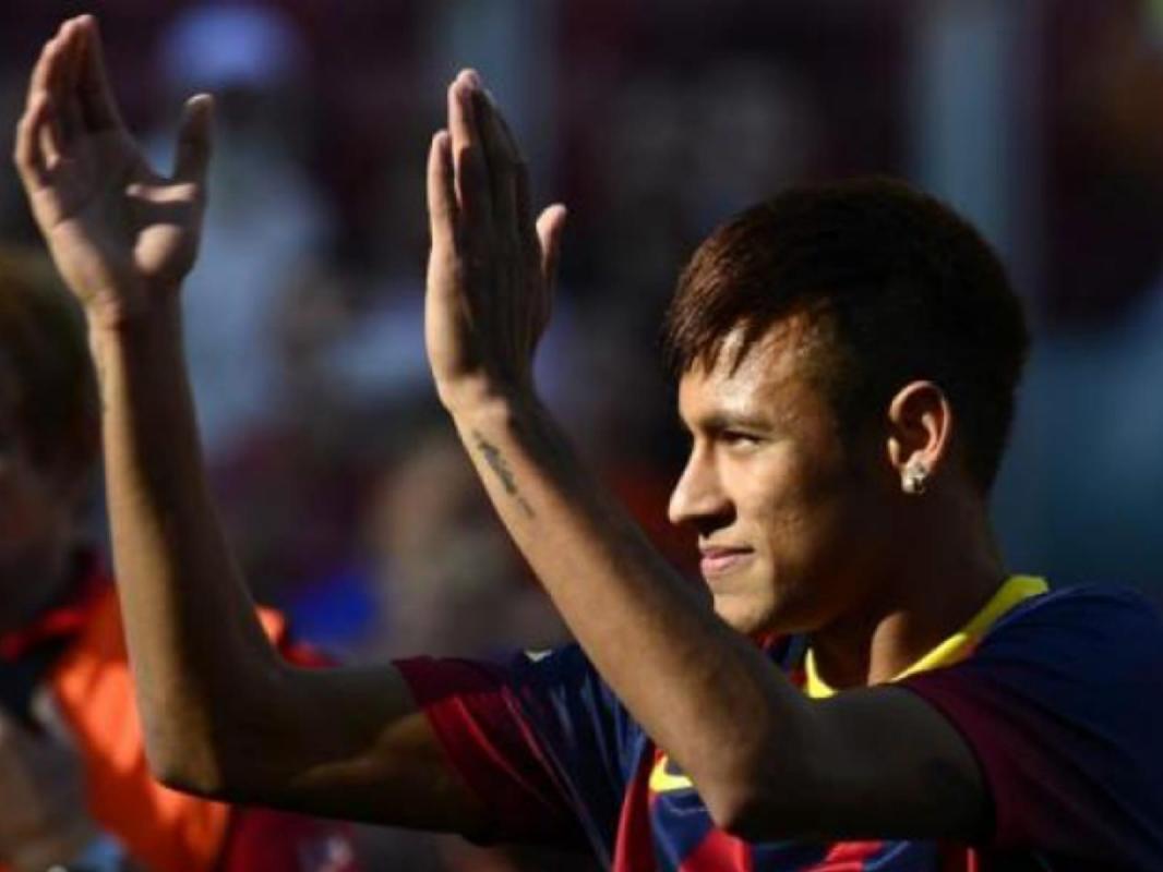 A solo tres goles el jugador brasileño Neymar está por quitarle el